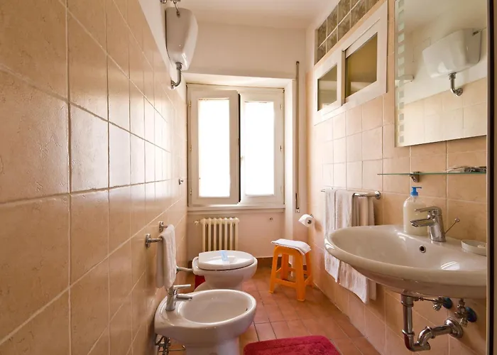 Appia Davila25 Couette-café 4*
